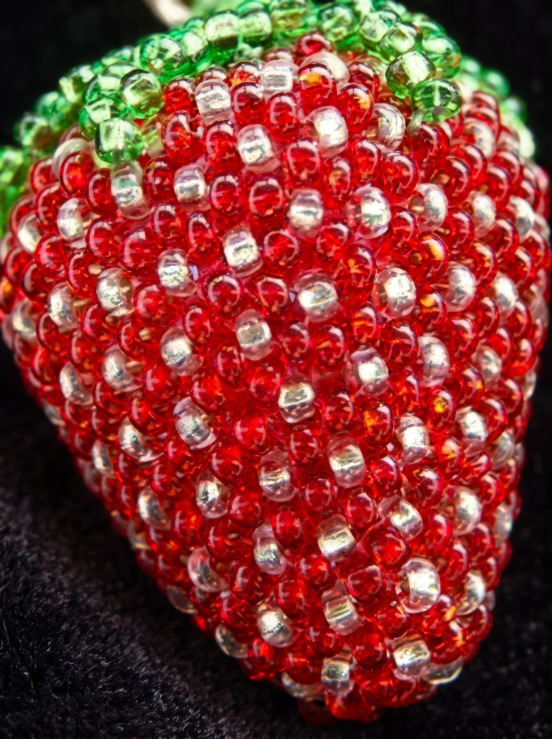Motif de perles en forme de fraise : Best 8 idées pour débutants
